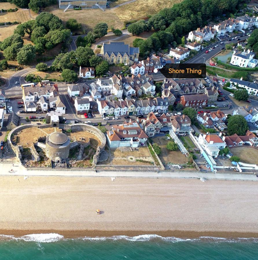 Shore Thing - Just A Stones Throw From The Beach Sandgate Exterior photo