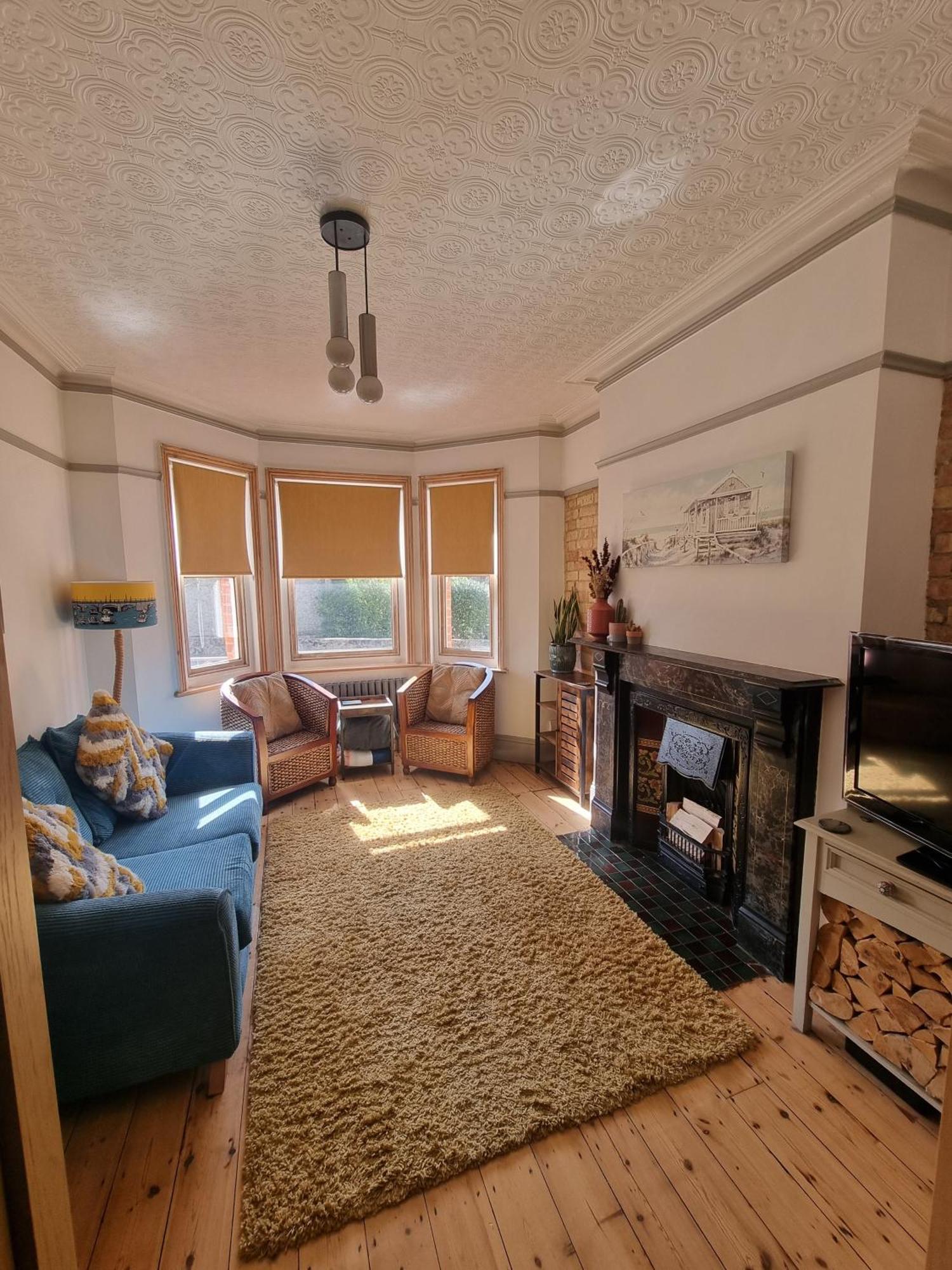 Shore Thing - Just A Stones Throw From The Beach Sandgate Exterior photo